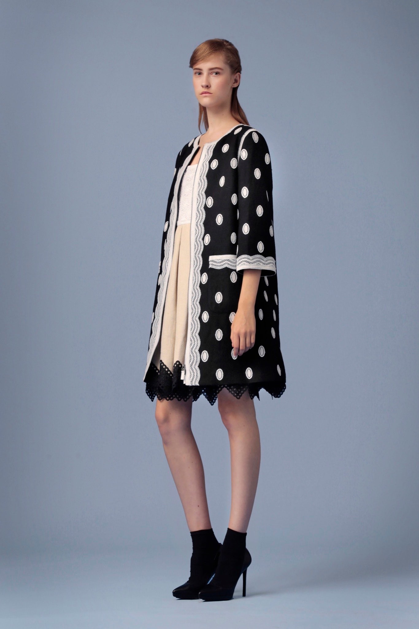 black cotton long-sleeve collared fitted polka-dot embroidered coat