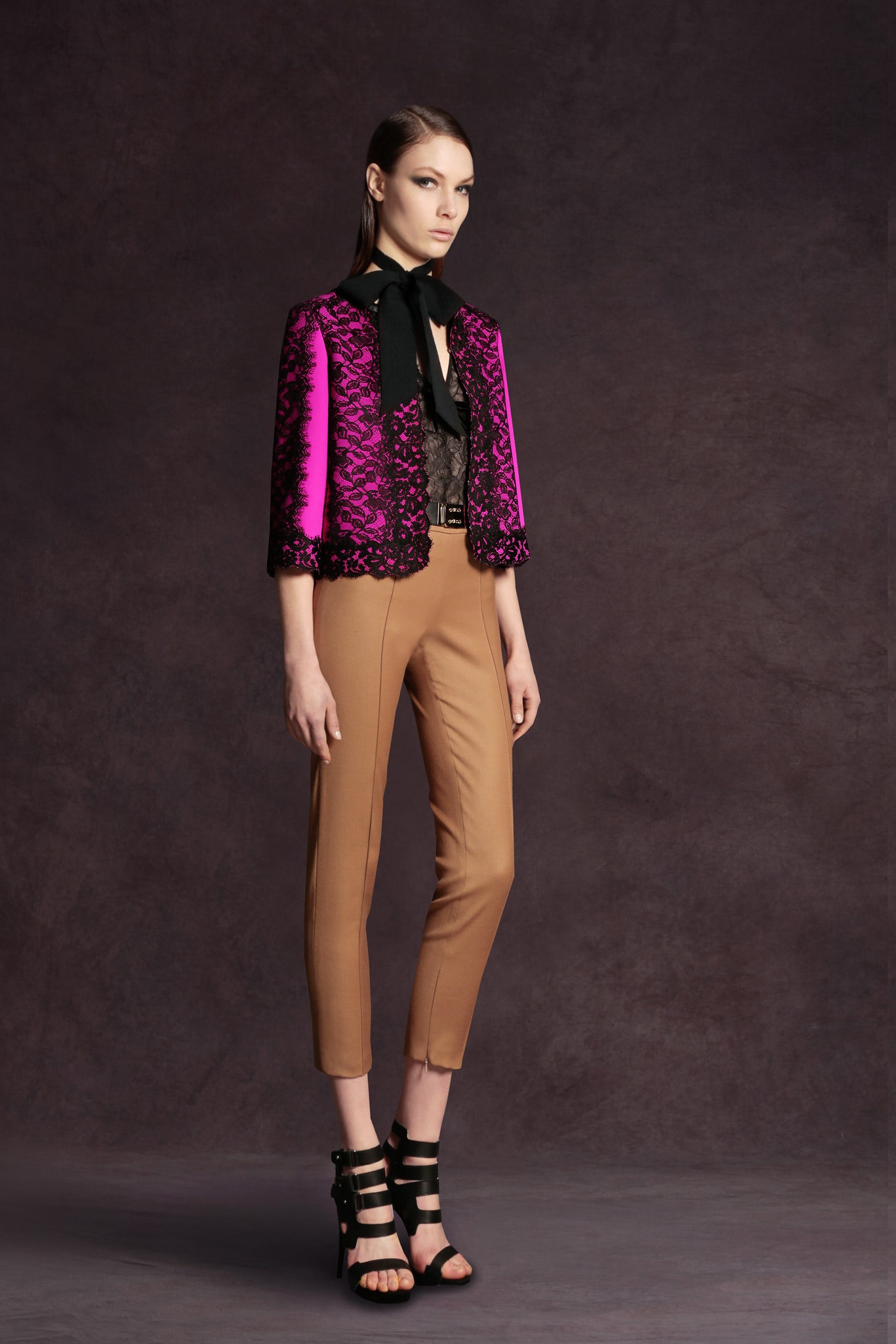 beige cotton tailored straight-leg cropped pants