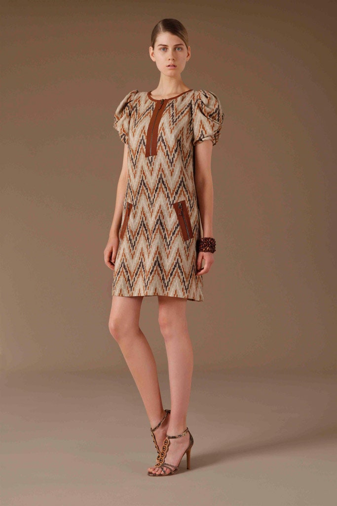 brown cotton short-sleeve collared fitted zigzag short dress