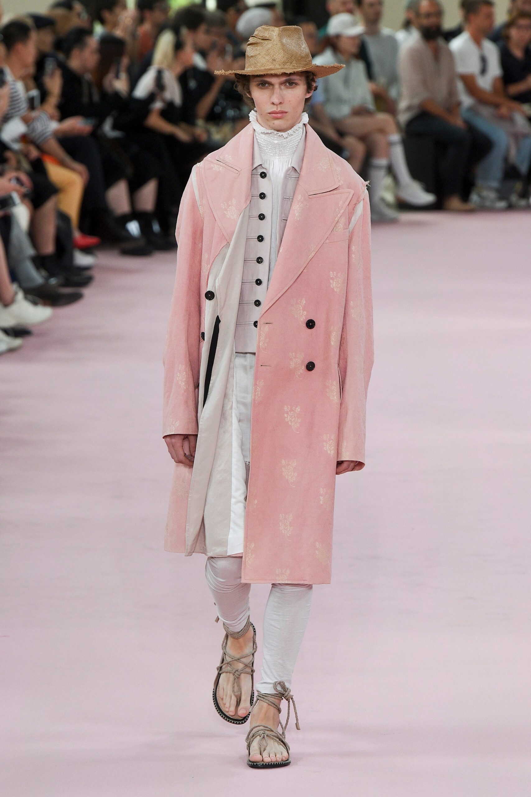 pink cotton long-sleeve collared relaxed buttoned coat