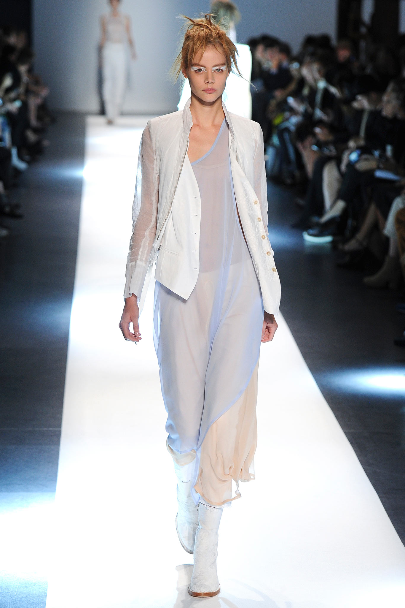 white silk long-sleeve collared tailored buttoned jacket