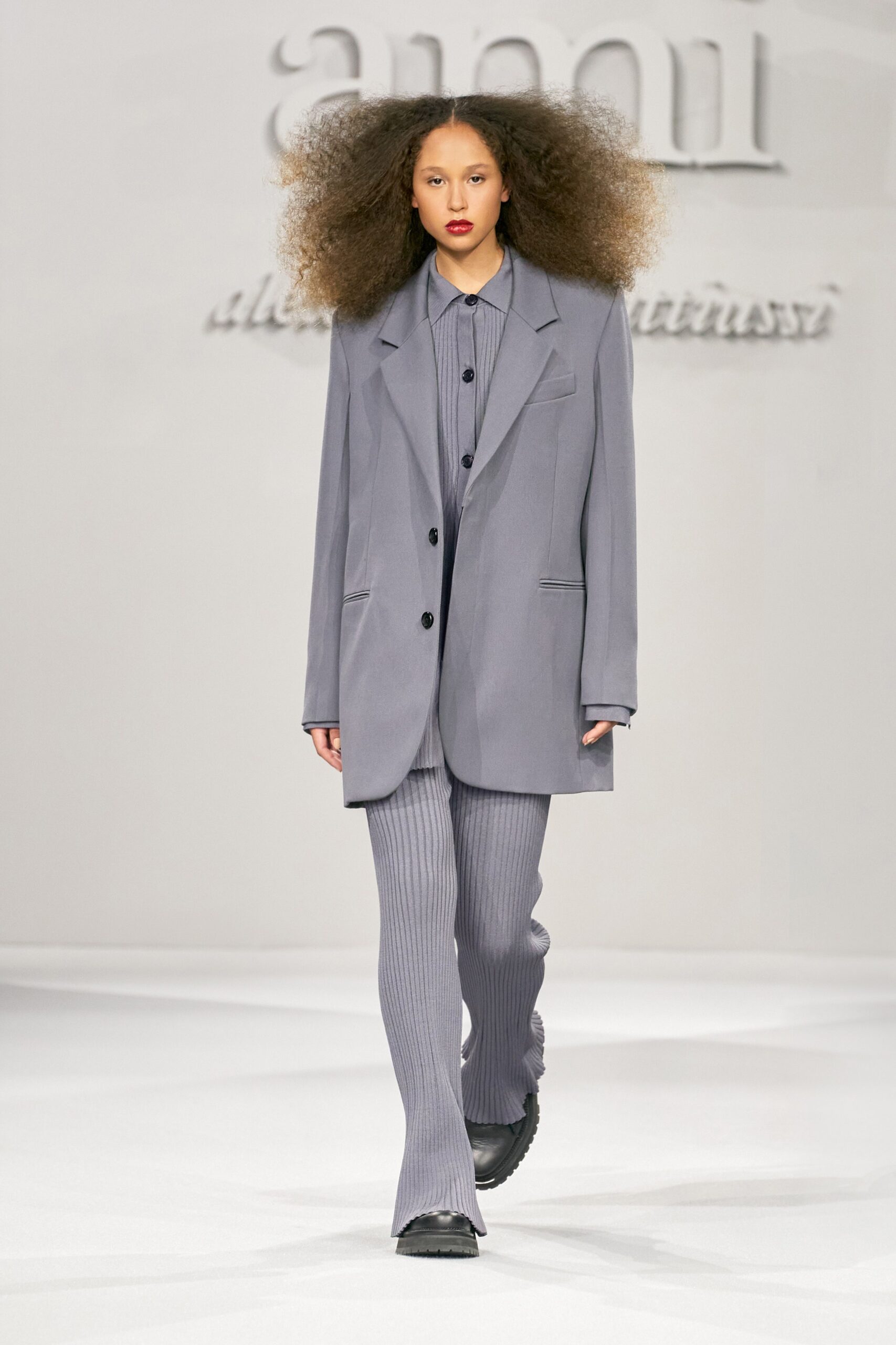 gray oversized blazer with fitted shirt and pants