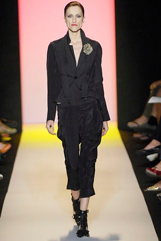 black silk long-sleeve collared tailored buttoned jacket