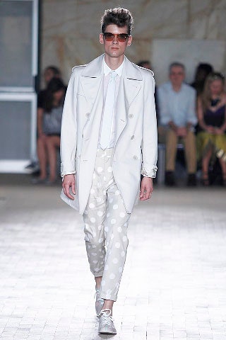 white cotton long-sleeve collared structured buttoned coat