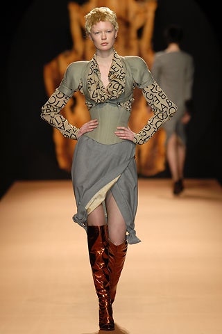 brown leather fitted shiny boots