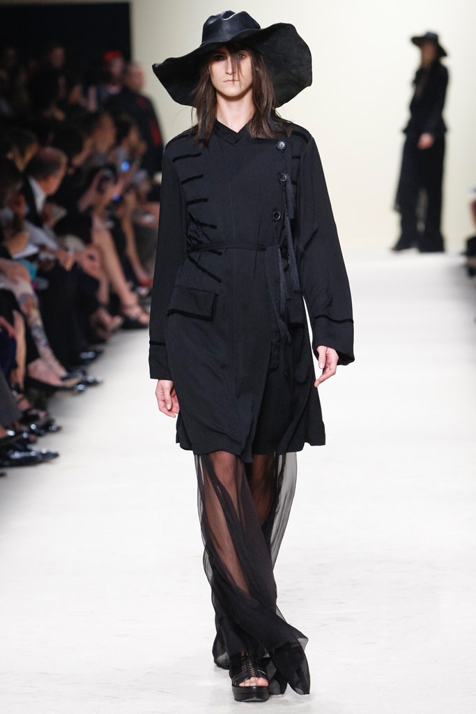 black midi dress with hat