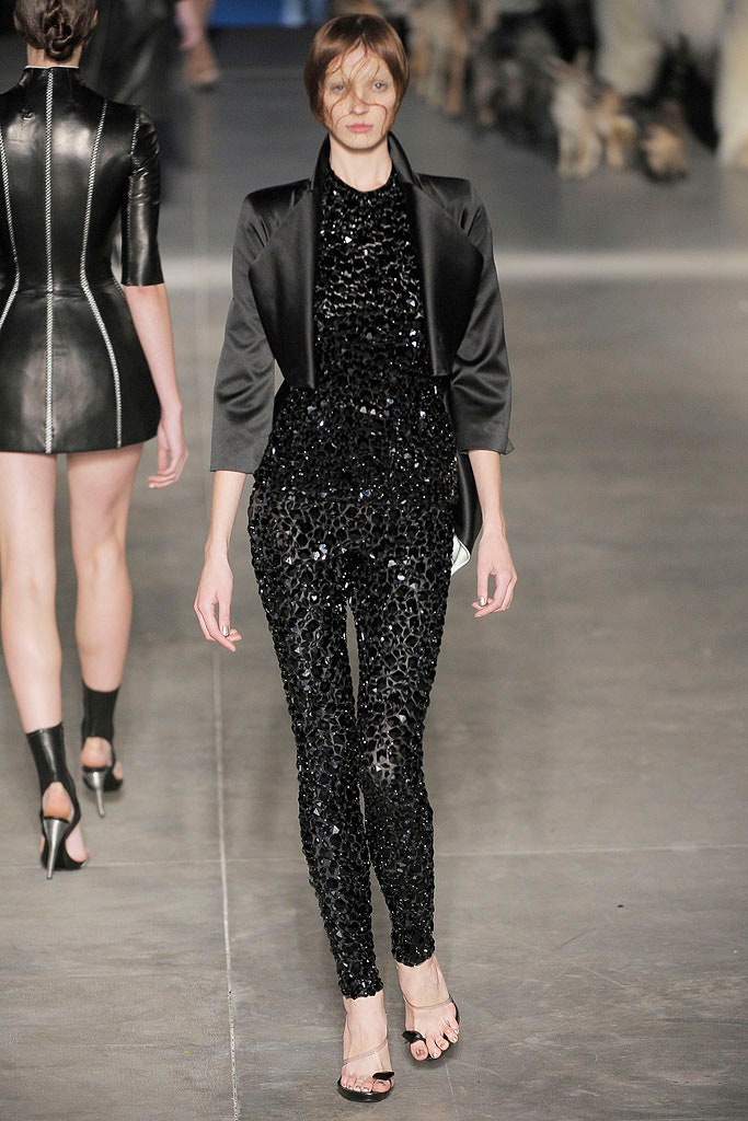 black silk short-sleeve collared structured buttoned jacket