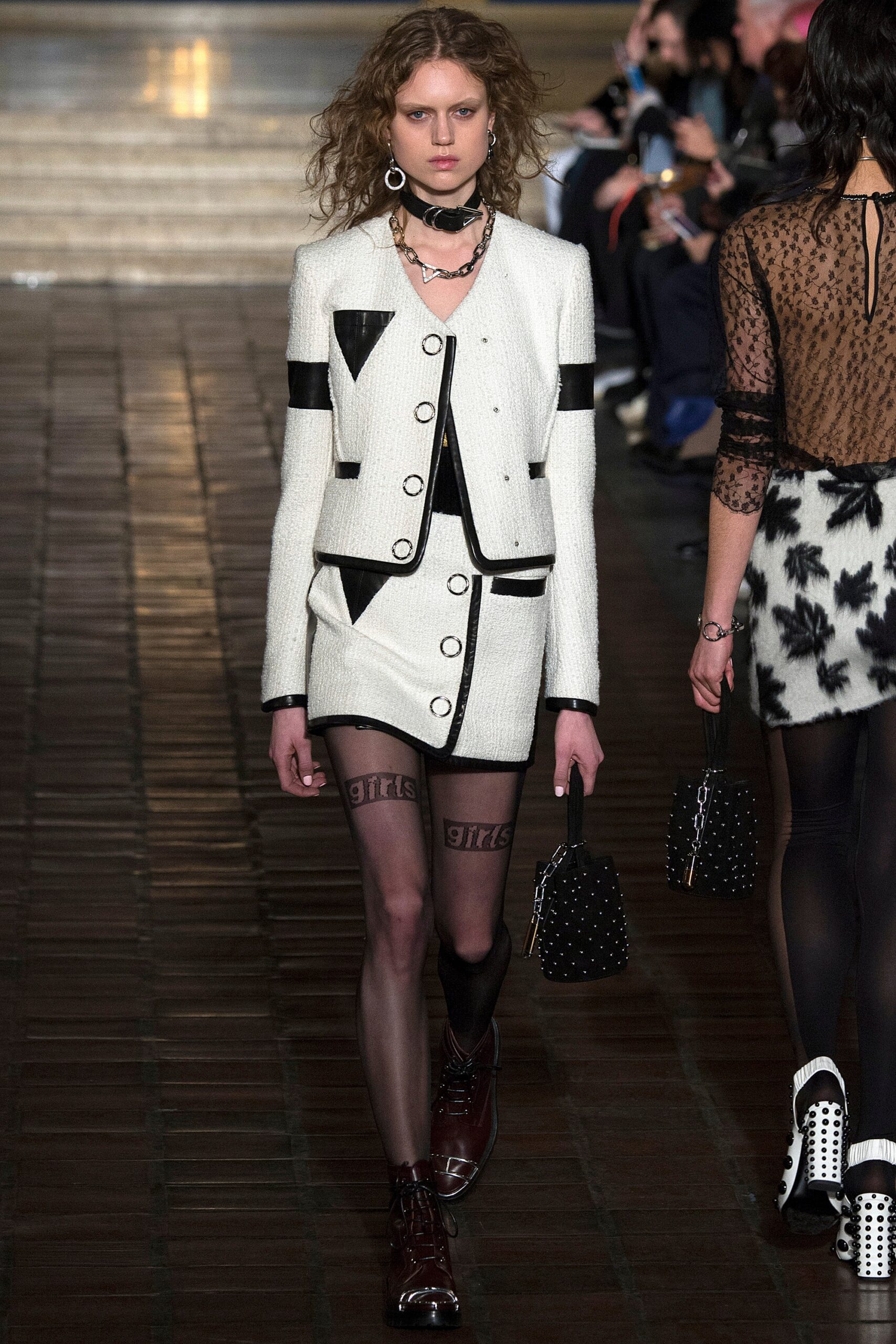 white tweed long-sleeve collared fitted buttoned color-blocked jacket
