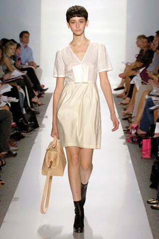 white short-sleeve a-line dress