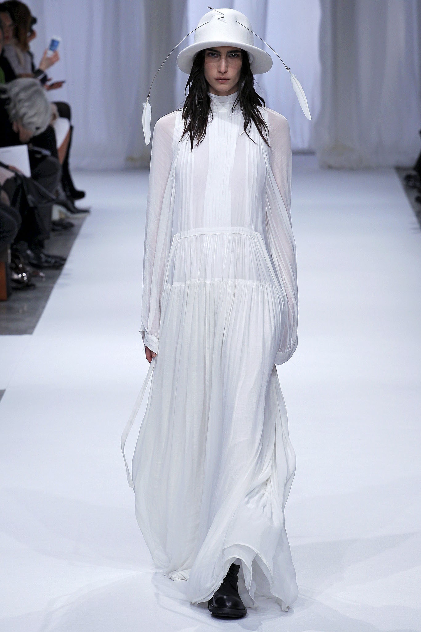 white relaxed maxi dress with hat