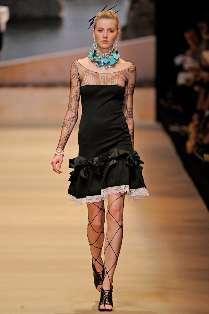 black fitted mini dress