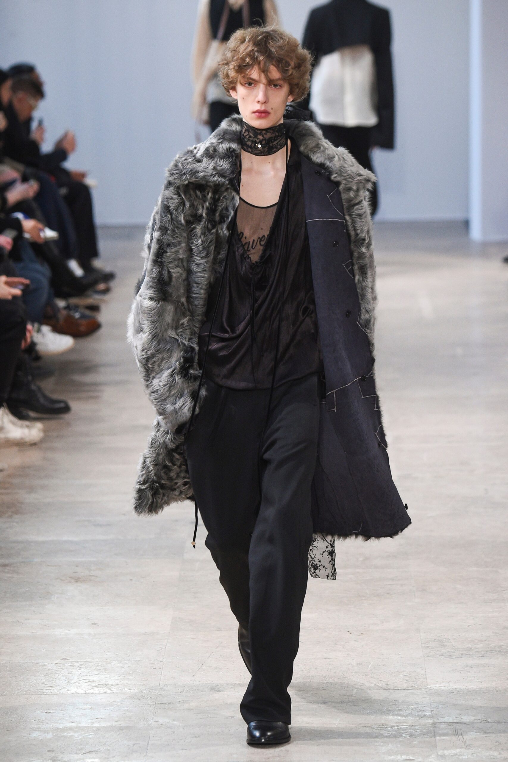 gray fur long-sleeve relaxed draped coat