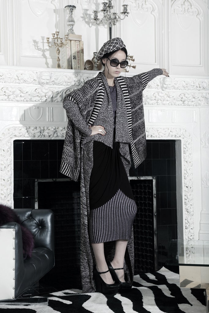 black wool long-sleeve relaxed layered coat