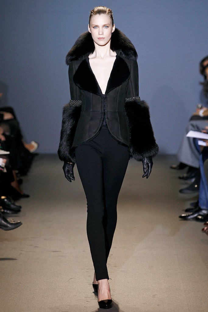 black fur long-sleeve v-neck fitted structured zippered jacket