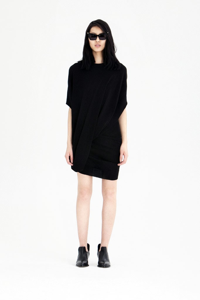 black relaxed sleeveless dress