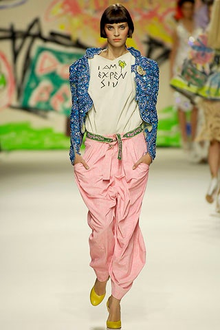 blue relaxed jacket with white t-shirt
