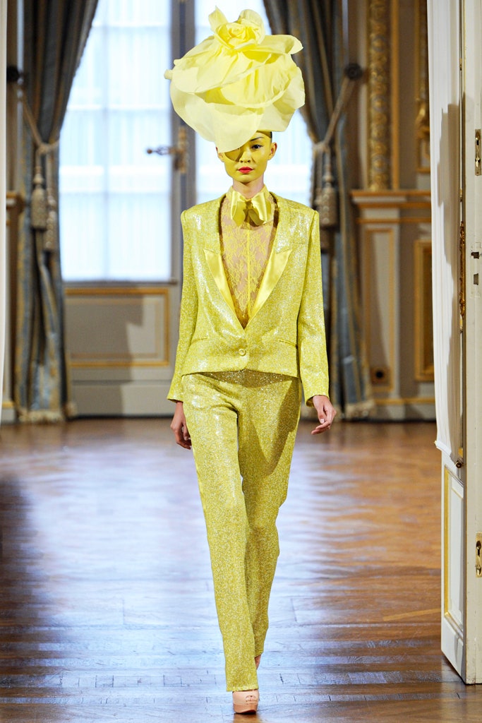 yellow sequined fitted suit