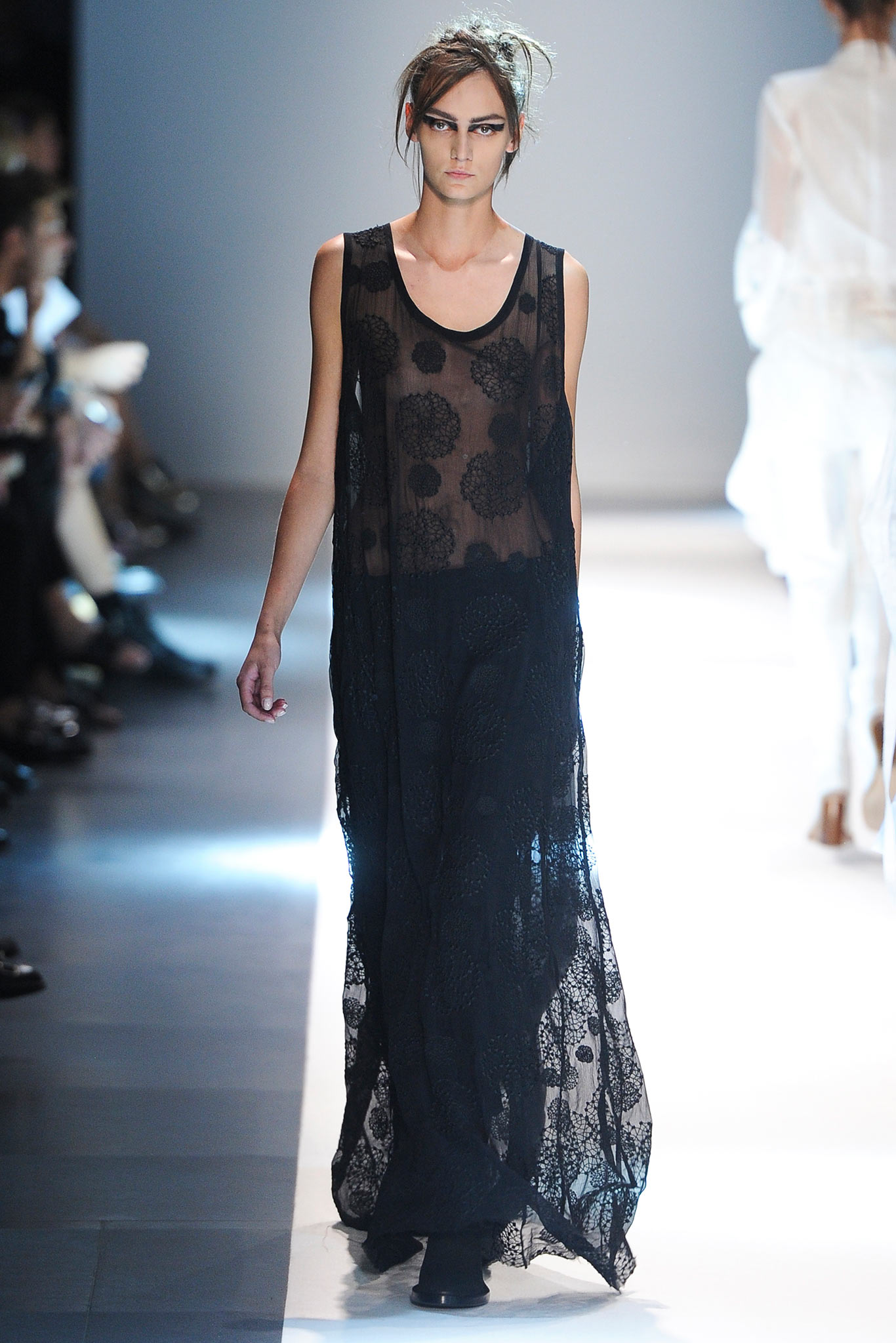 black lace sleeveless maxi dress
