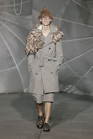gray cotton long-sleeve collared relaxed layered trench