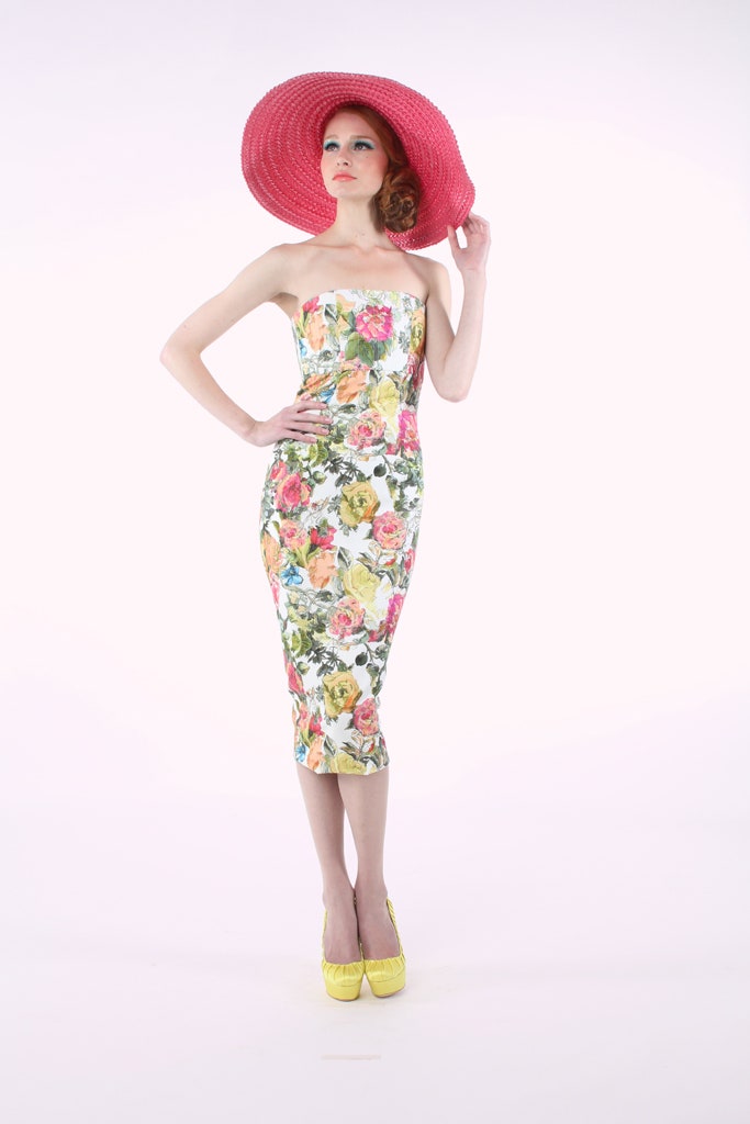 floral midi dress with pink hat