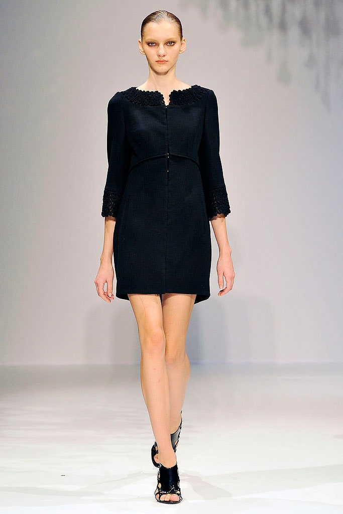 black fitted long-sleeve dress