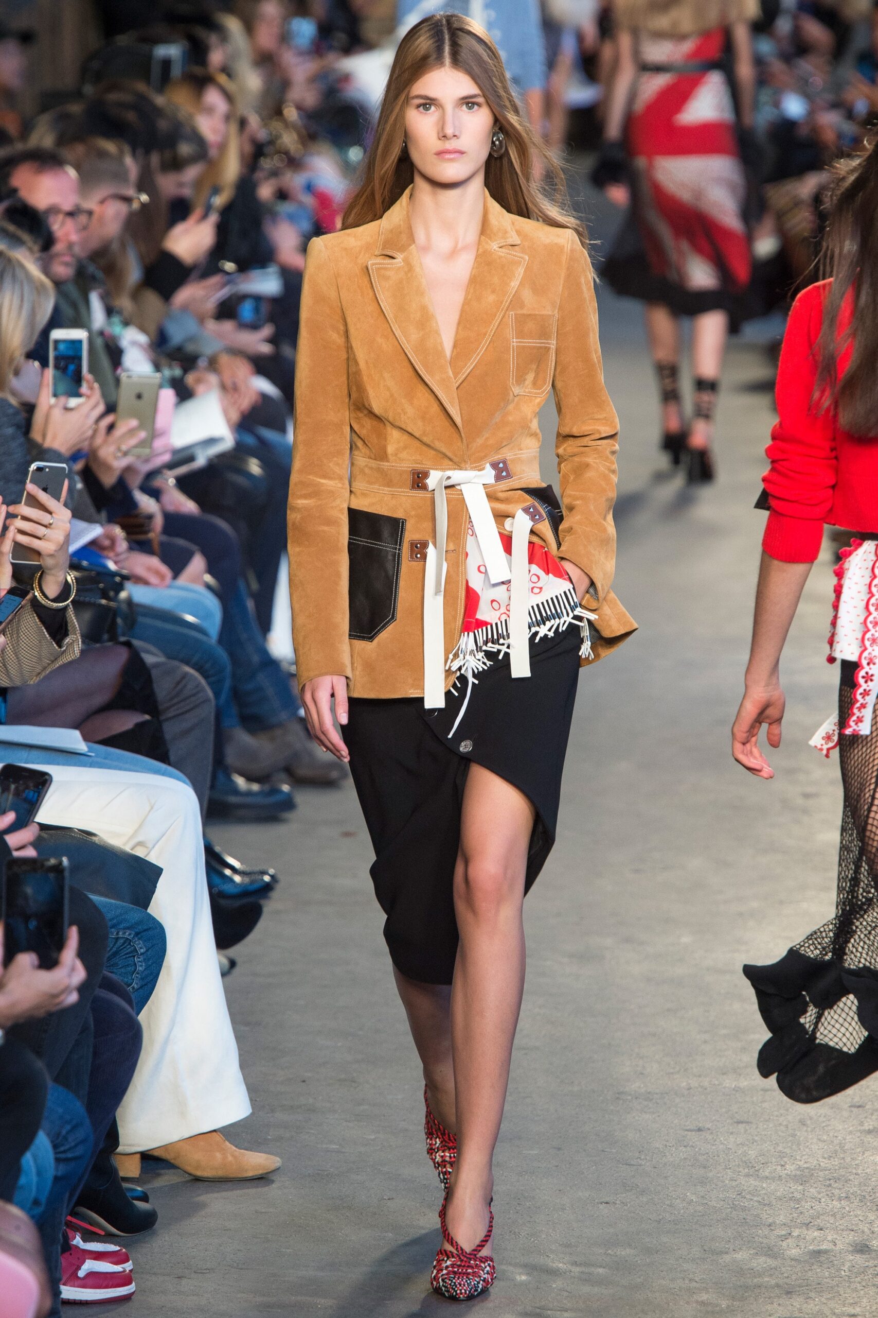 brown suede long-sleeve collared tailored buttoned pockets blazer