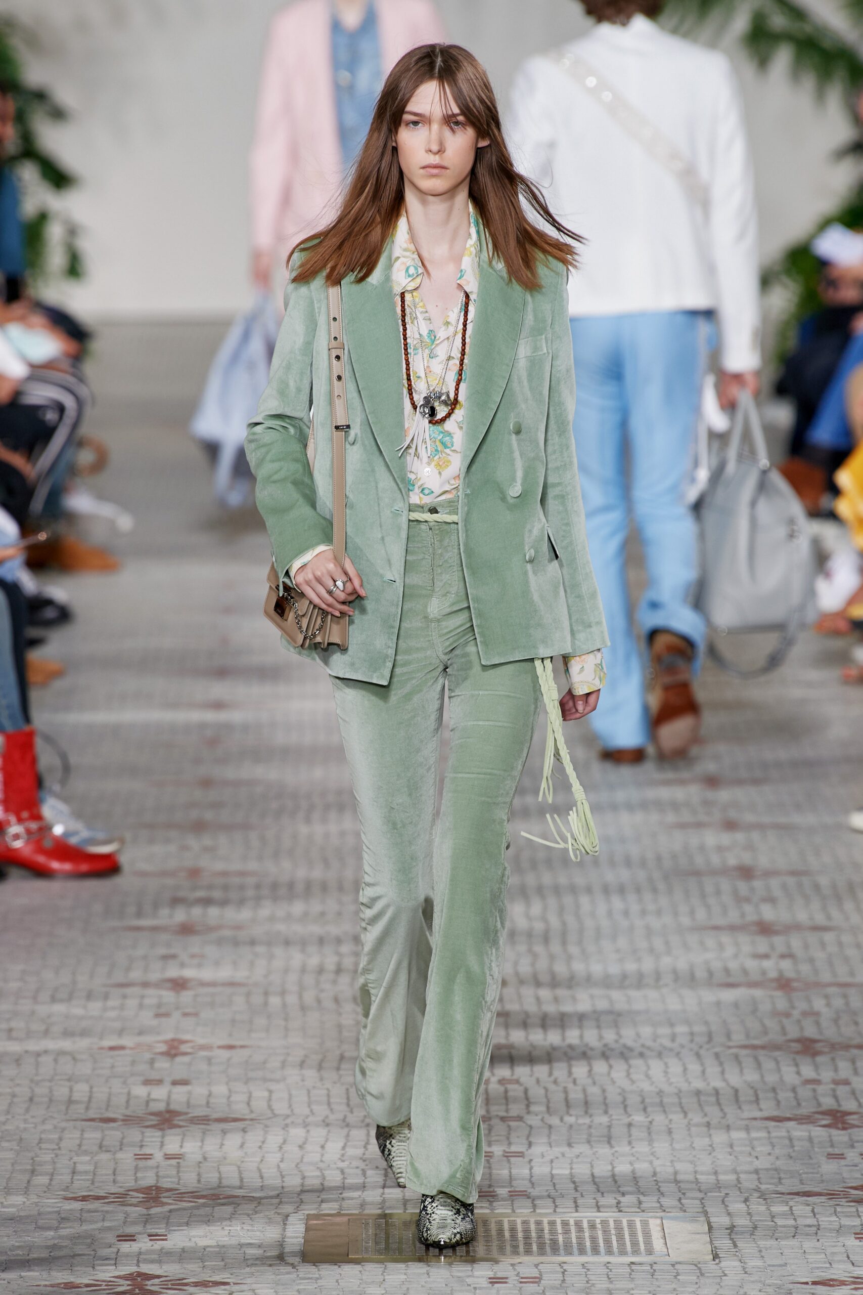 green velvet long-sleeve collared tailored buttoned suit