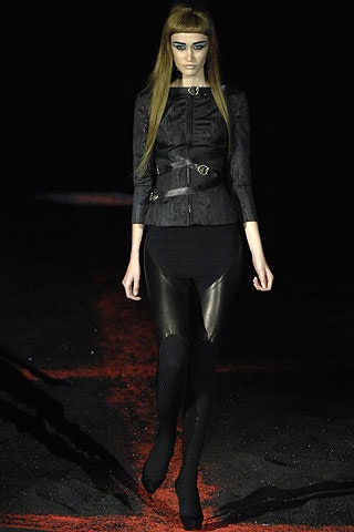 black fitted jacket and pants