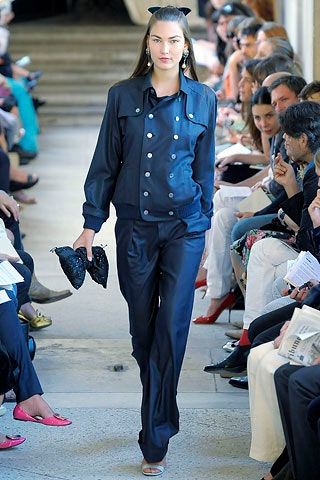 blue silk long-sleeve collared fitted buttoned jacket