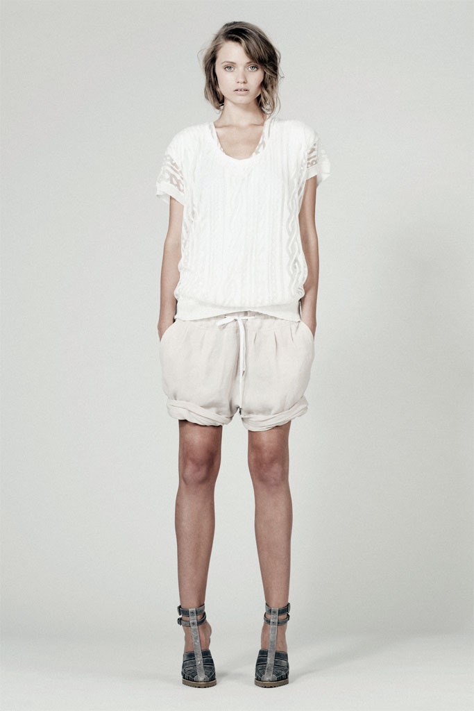 white cotton short-sleeve v-neck relaxed textured top