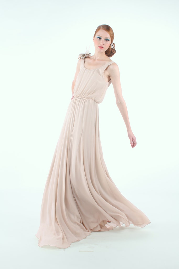 beige chiffon sleeveless gown