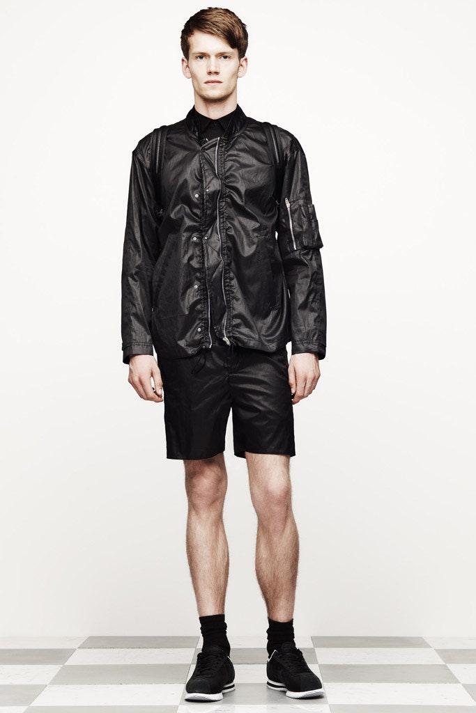 black cotton long-sleeve collared fitted zippered jacket