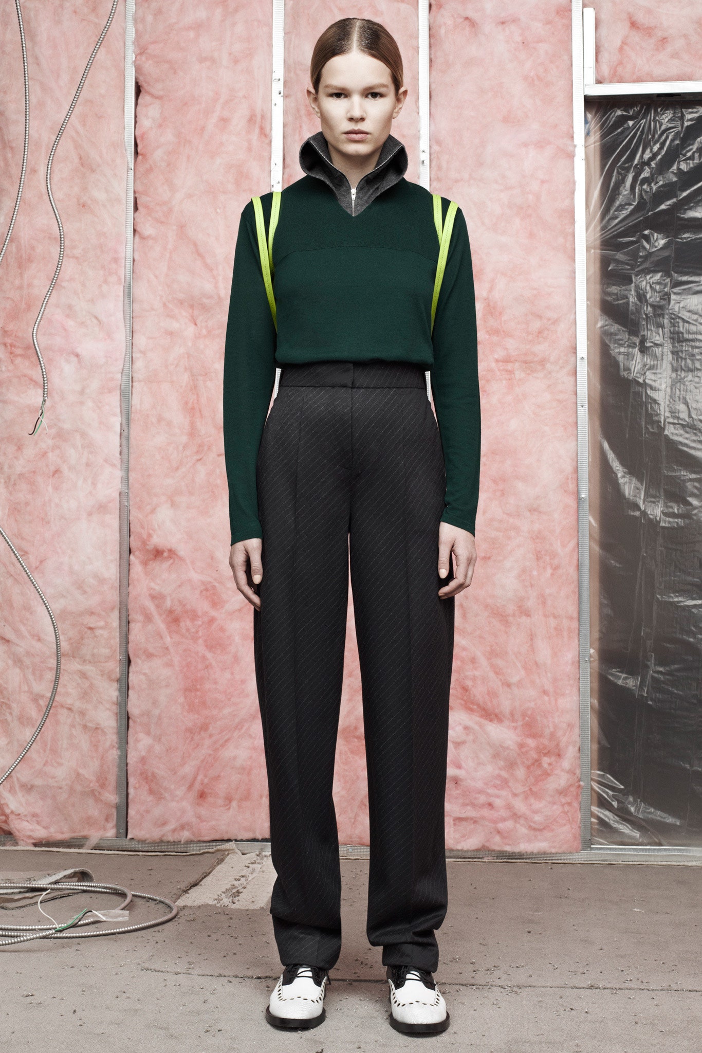 green cotton long-sleeve collared fitted top