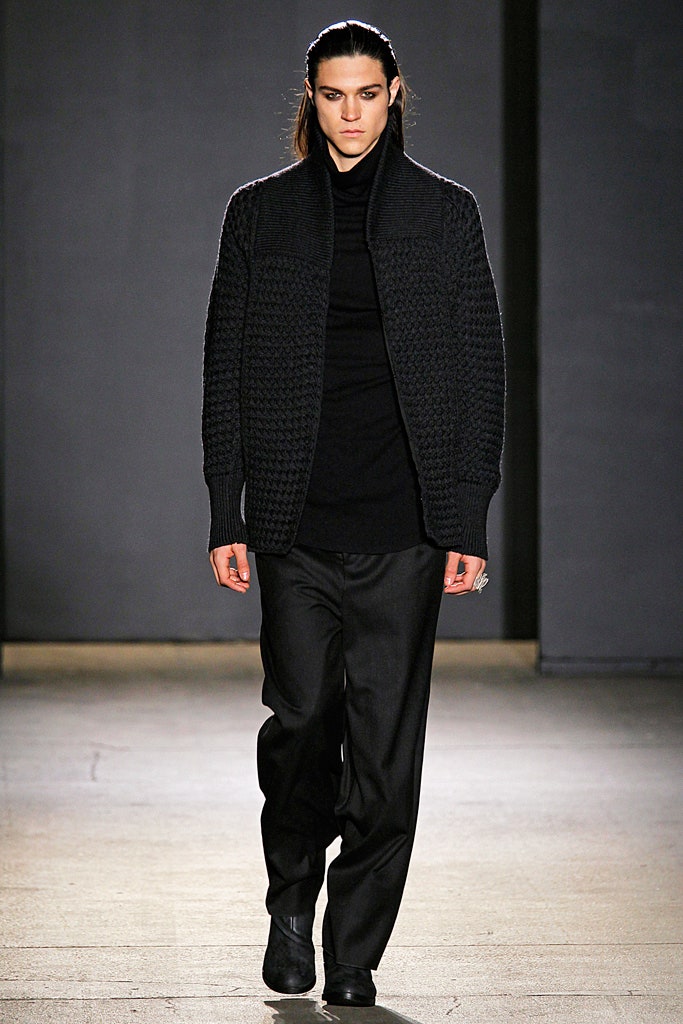black wool long-sleeve collared fitted textured jacket