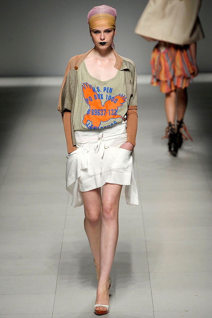 gray printed top with white skirt