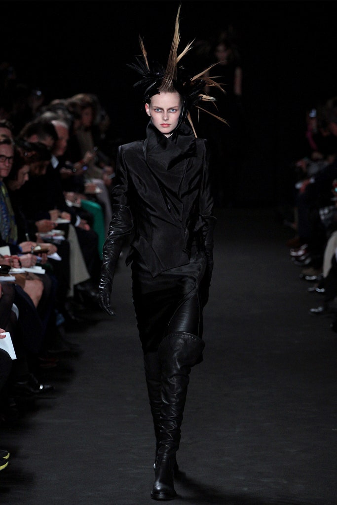 black silk fitted dress with gloves