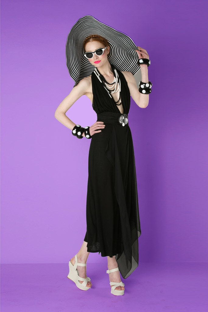 black chiffon sleeveless dress