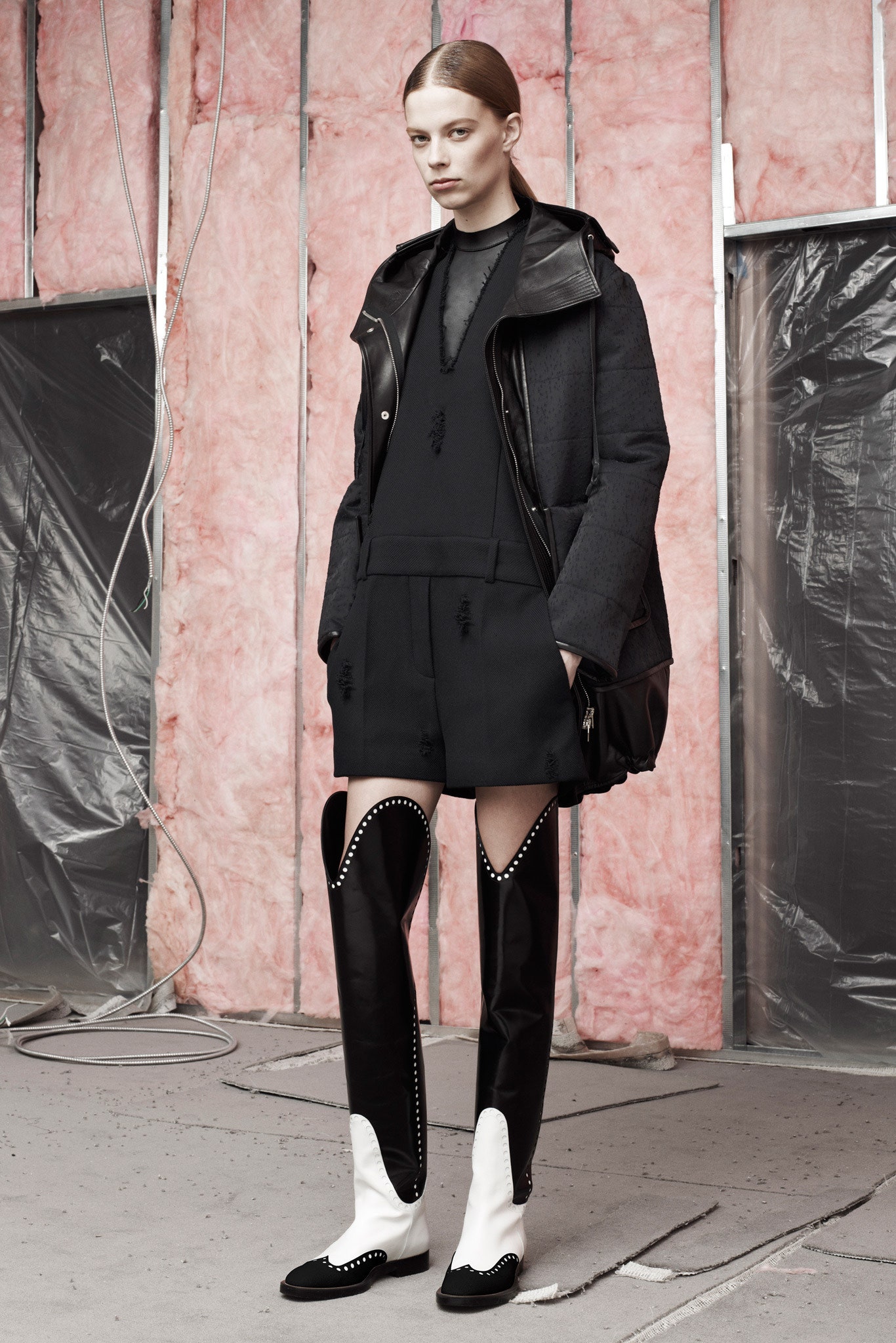 black wool long-sleeve collared structured zippered jacket