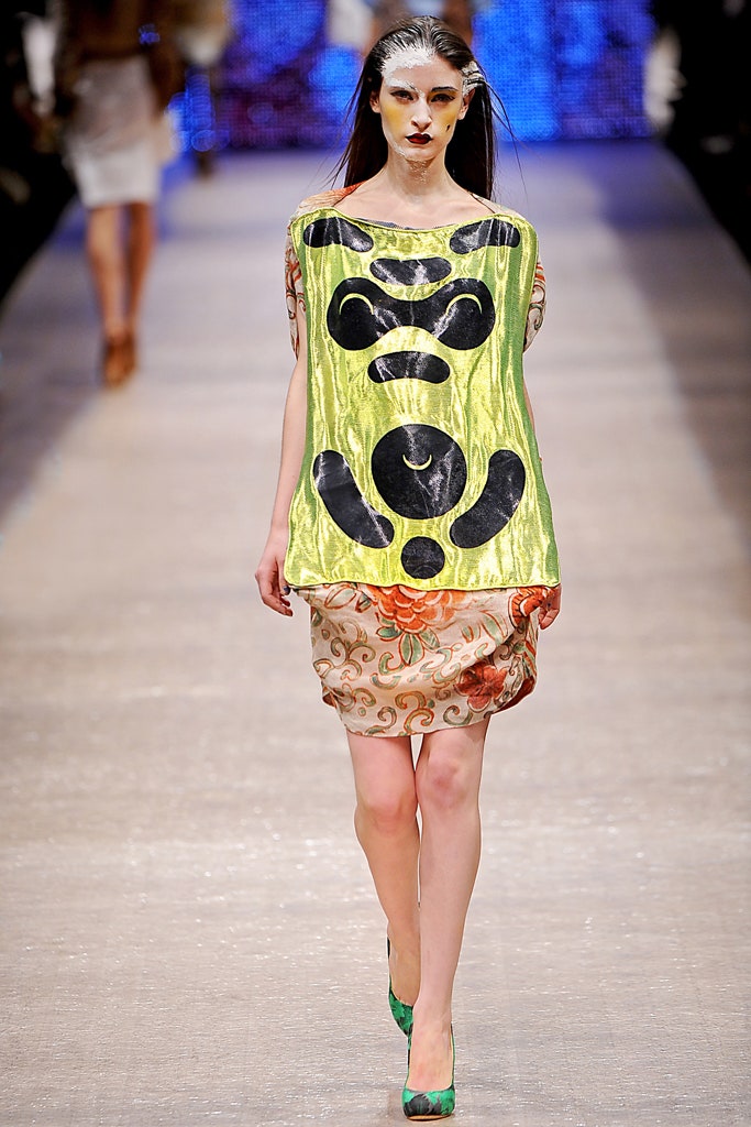 green silk sleeveless v-neck fitted printed short dress