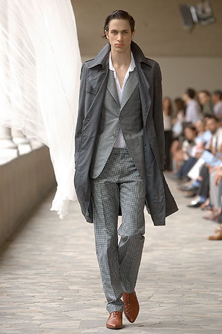 gray cotton long-sleeve collared relaxed buttoned trench