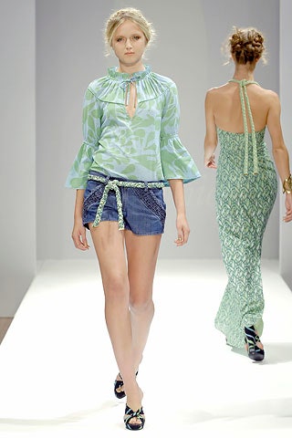 green cotton long-sleeve collared fitted ruffled top