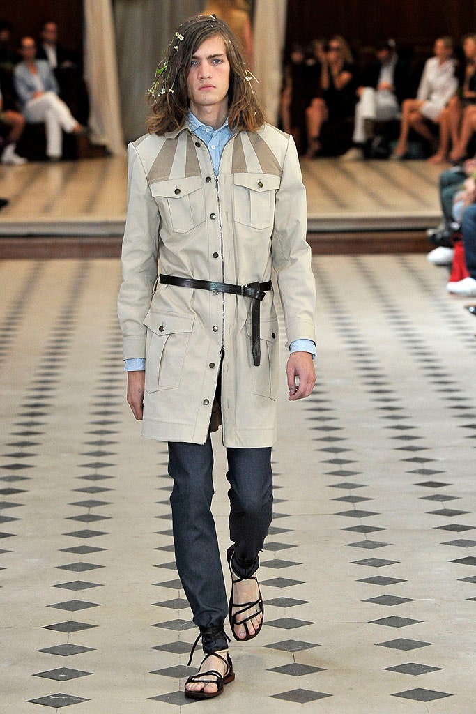 beige cotton long-sleeve collared fitted buttoned belted coat