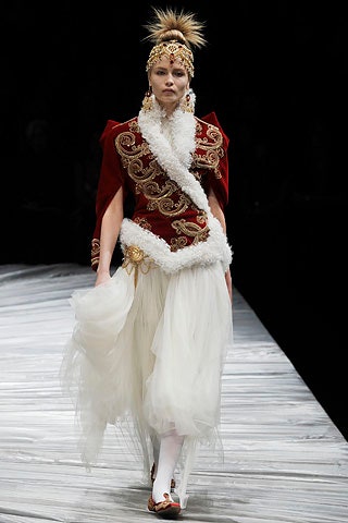 red silk short-sleeve collared fitted embroidered draped jacket