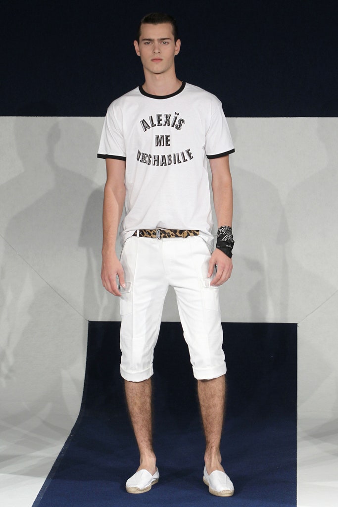 white relaxed t-shirt with cropped pants