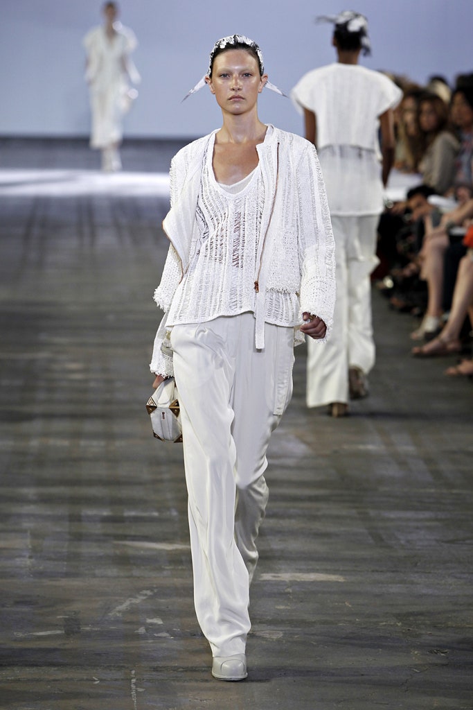 white relaxed cotton outfit