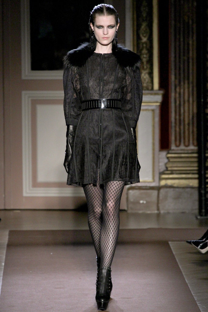 black lace long-sleeve collared fitted zippered pleated dress