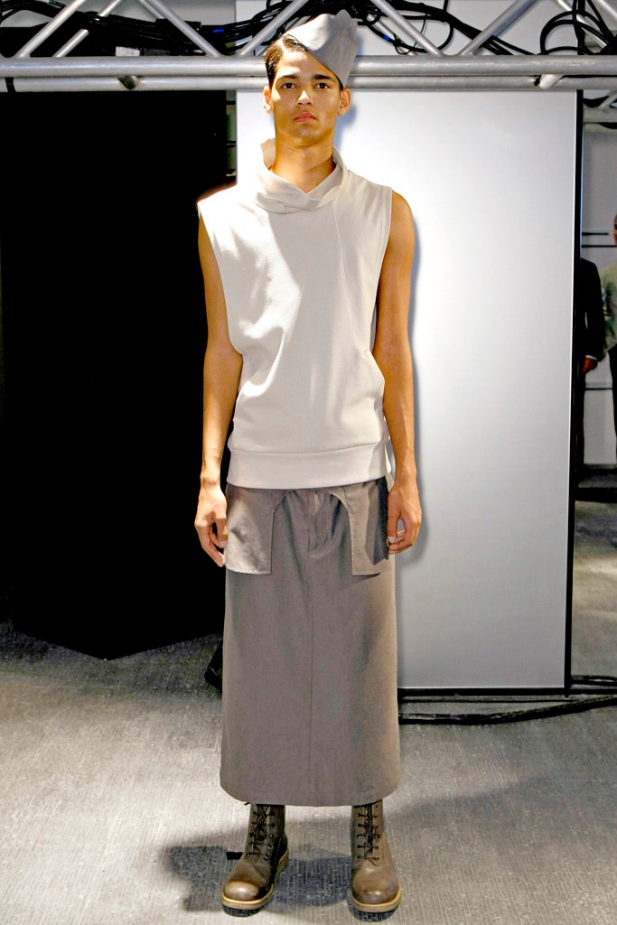 beige relaxed top gray midi skirt