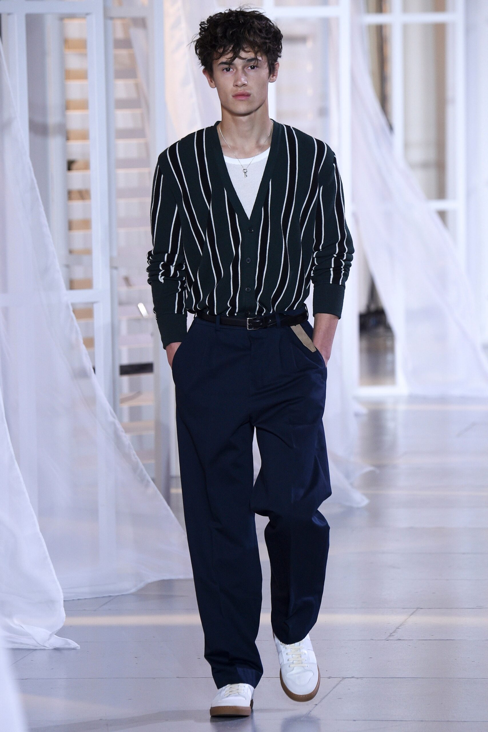 black long-sleeve v-neck relaxed striped cardigan