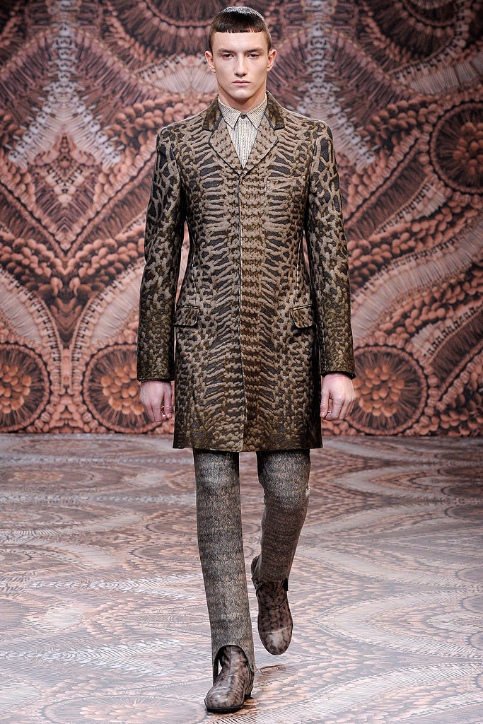 brown silk long-sleeve collared tailored printed coat
