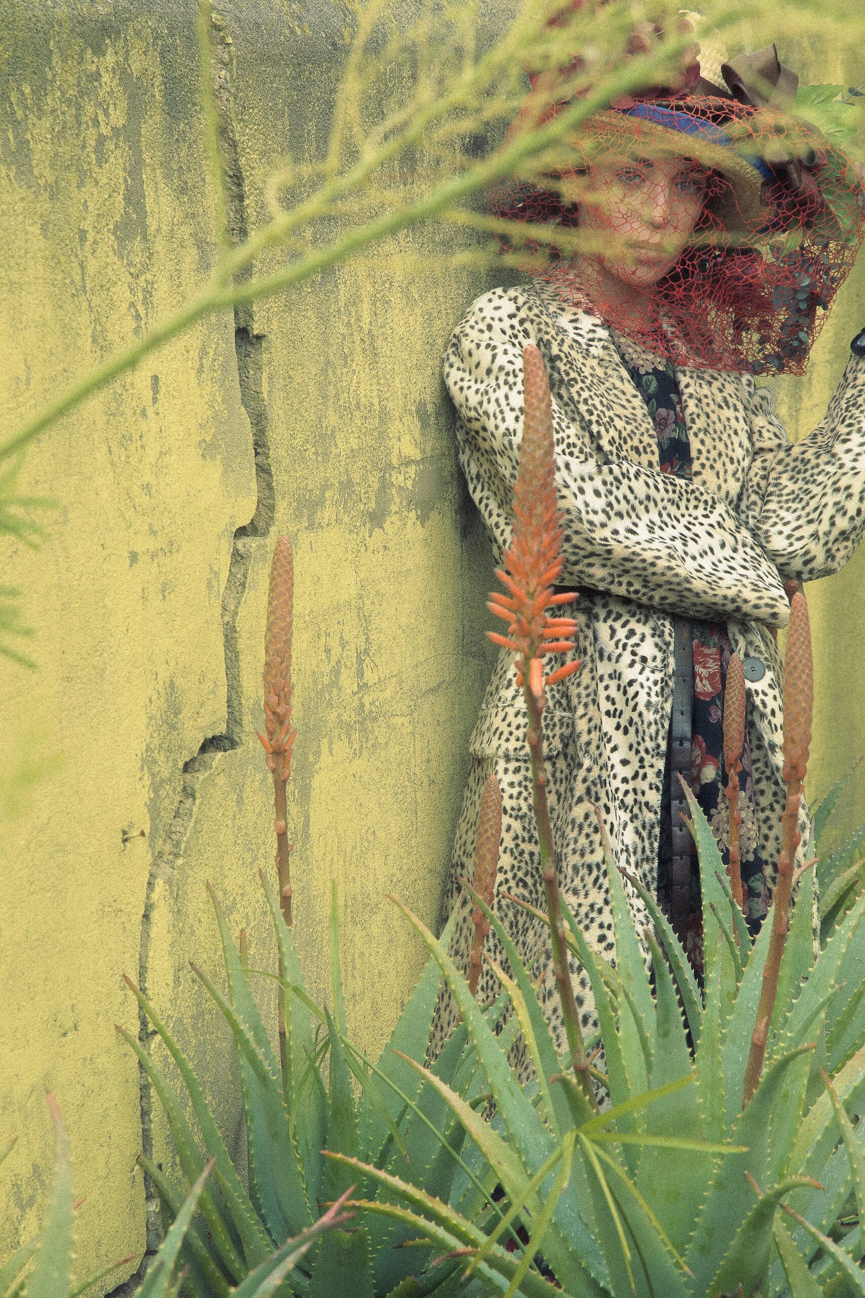 white fur long-sleeve relaxed animal-print coat